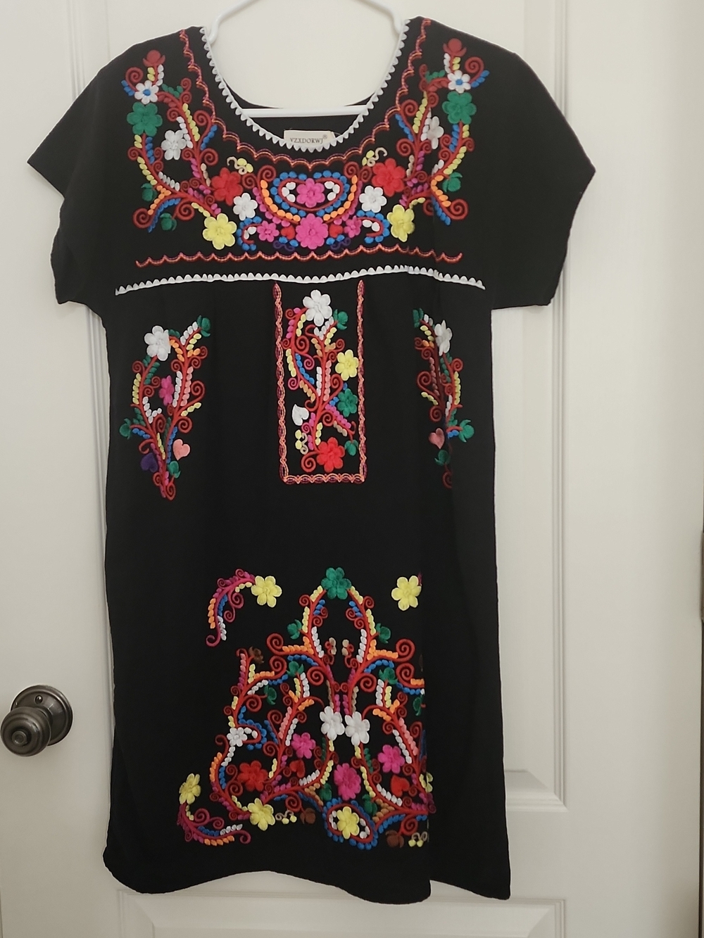 YZXDORWJ Black Embroidered Floral Boho Dress Tunic Shift Sz L